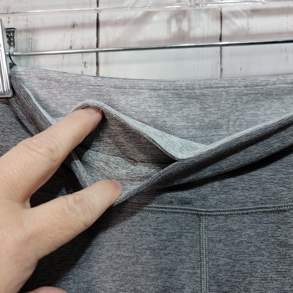 Outdoor Voices Women's Gray Tri-Tone Colorblock Springs 7/8 Leggings Size Small. - Picture 7 of 8